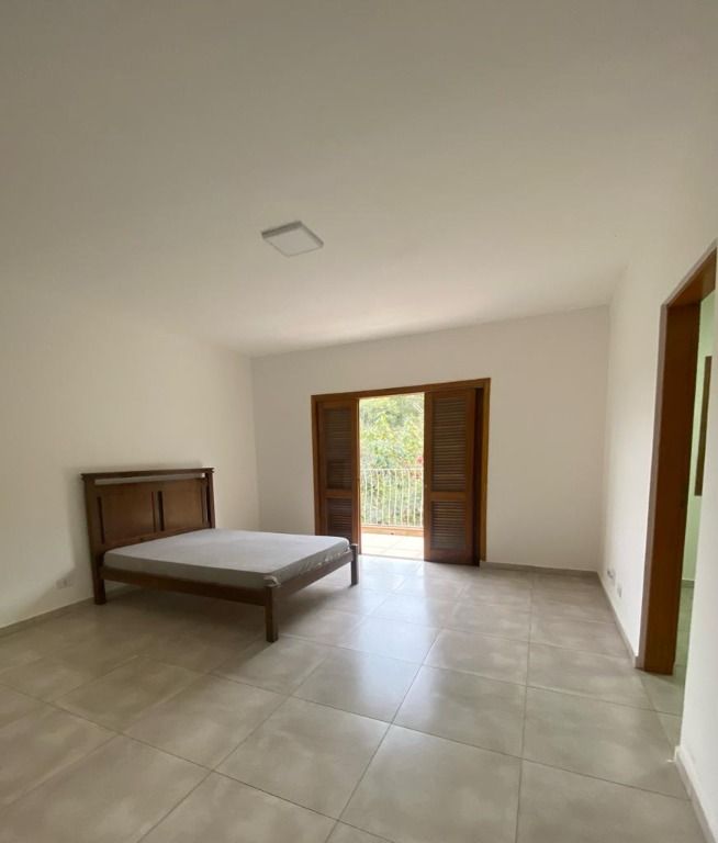 Casa de Condomínio à venda com 4 quartos, 225m² - Foto 14