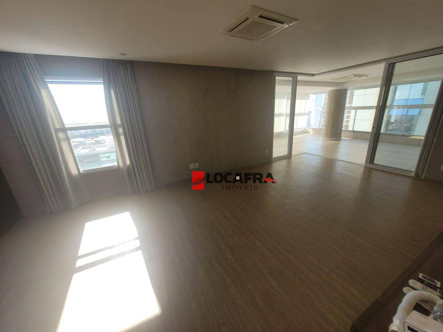 Apartamento à venda com 3 quartos, 245m² - Foto 27