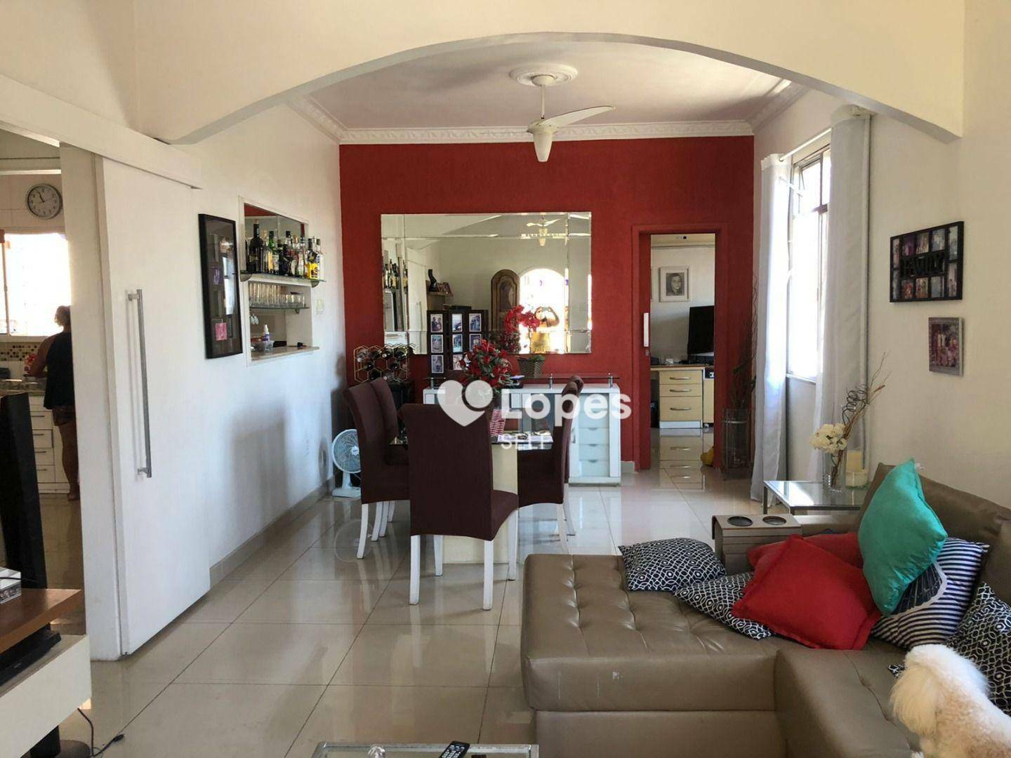 Casa à venda com 4 quartos, 180m² - Foto 6