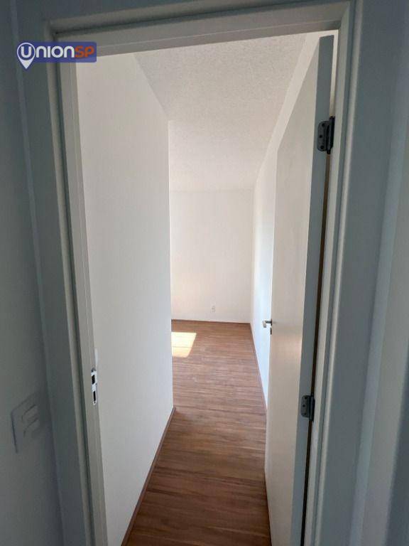 Apartamento à venda com 2 quartos, 40m² - Foto 4