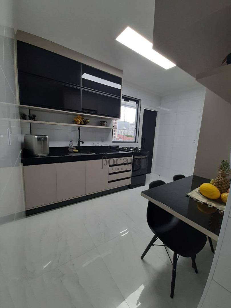 Apartamento à venda com 2 quartos, 105m² - Foto 9