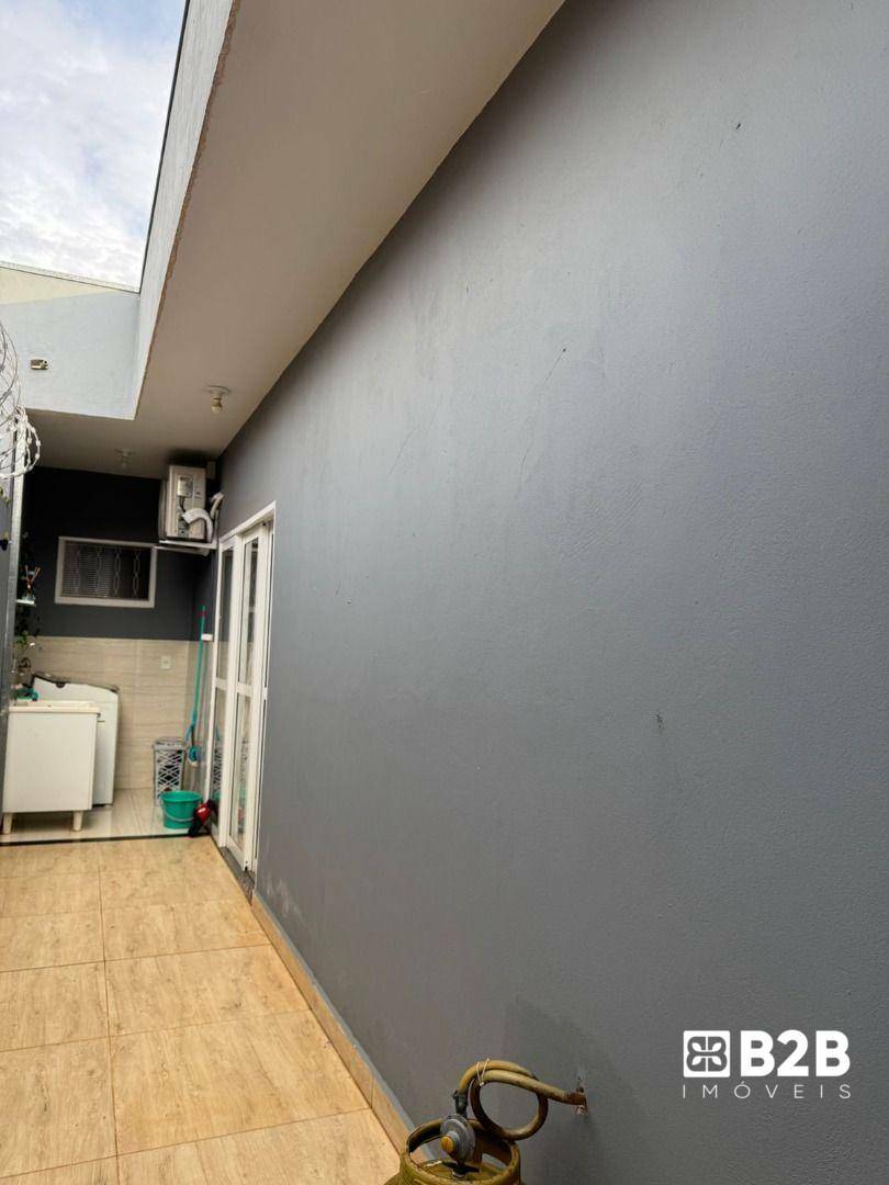 Casa à venda com 2 quartos, 108m² - Foto 13