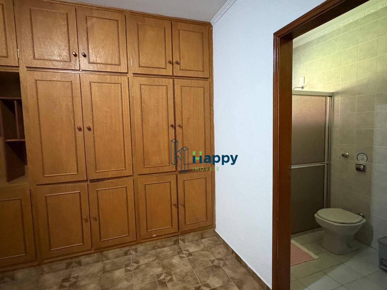 Casa para alugar com 3 quartos, 560m² - Foto 13