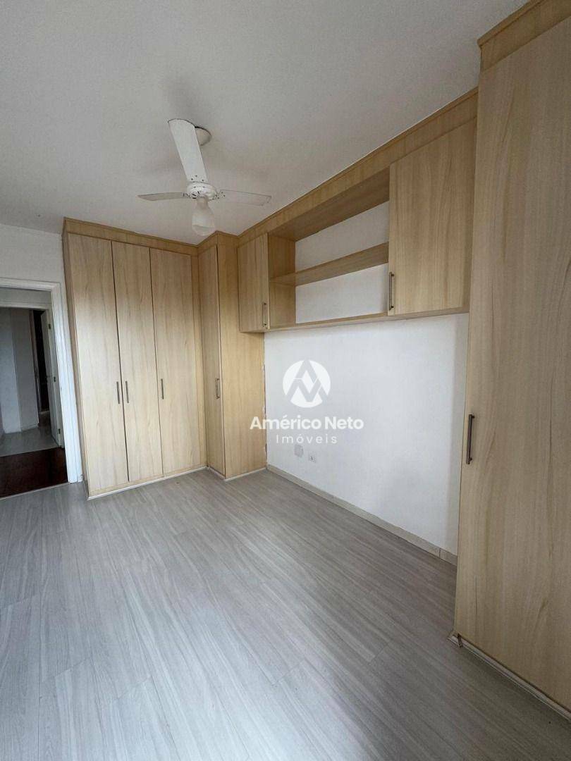 Apartamento para alugar com 3 quartos, 105m² - Foto 8