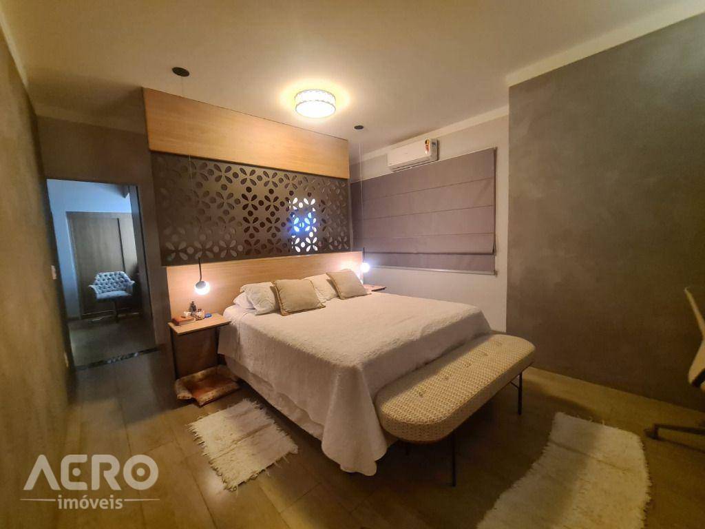 Casa de Condomínio à venda com 3 quartos, 209m² - Foto 25