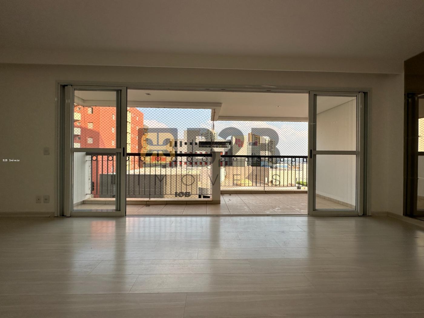 Apartamento à venda com 3 quartos, 135m² - Foto 6