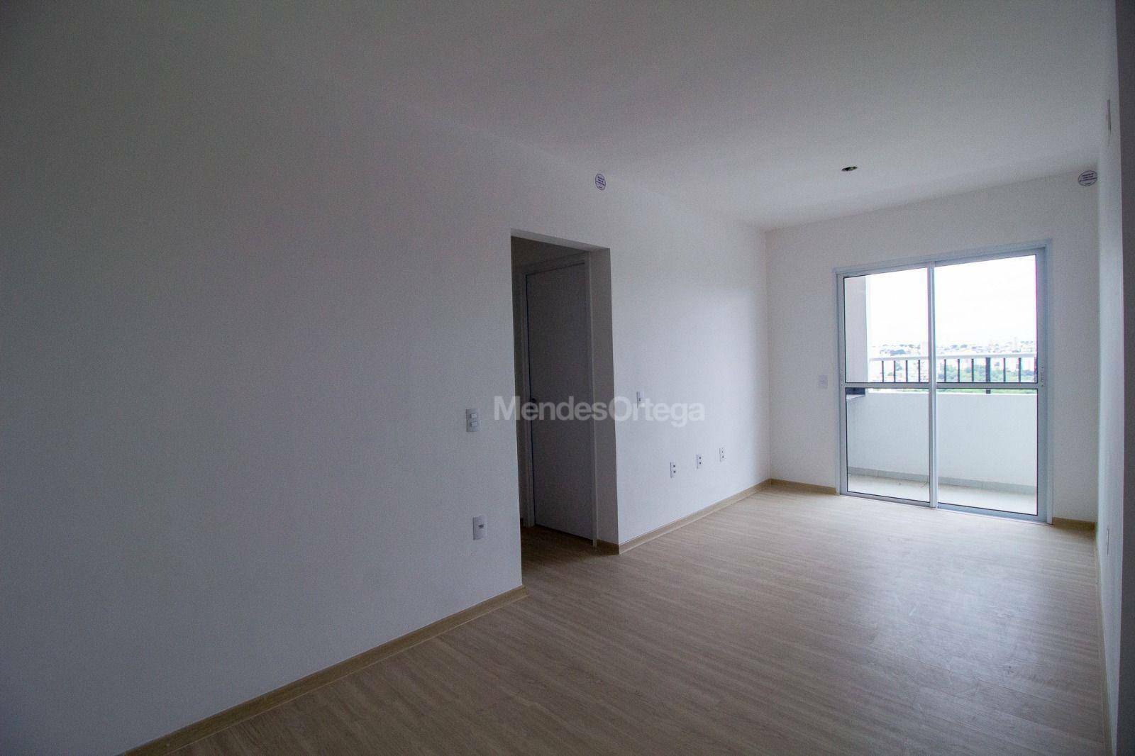 Apartamento à venda com 2 quartos, 63m² - Foto 4