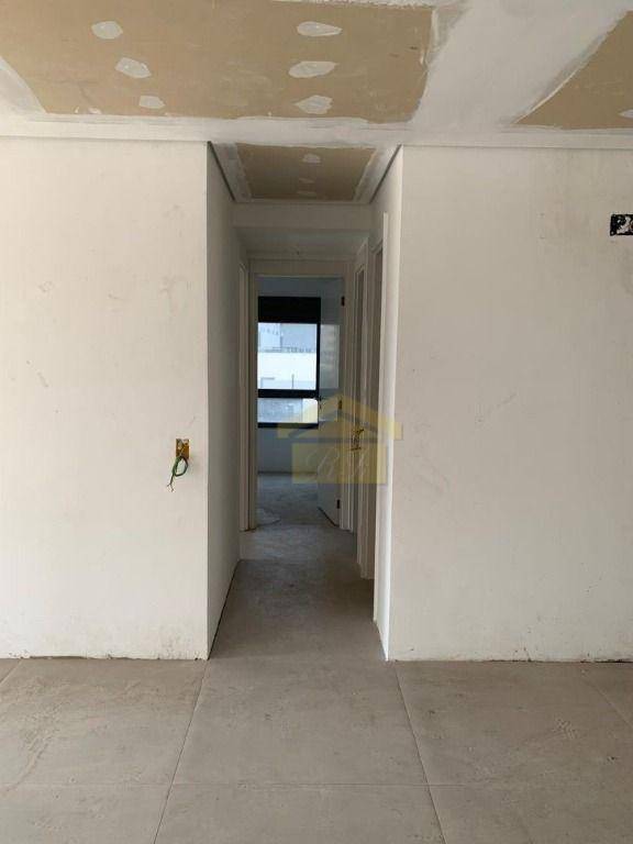 Apartamento à venda com 3 quartos, 154m² - Foto 11