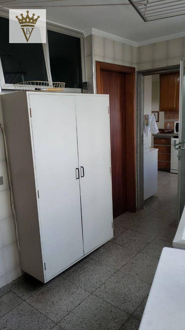 Apartamento à venda com 3 quartos, 166m² - Foto 9