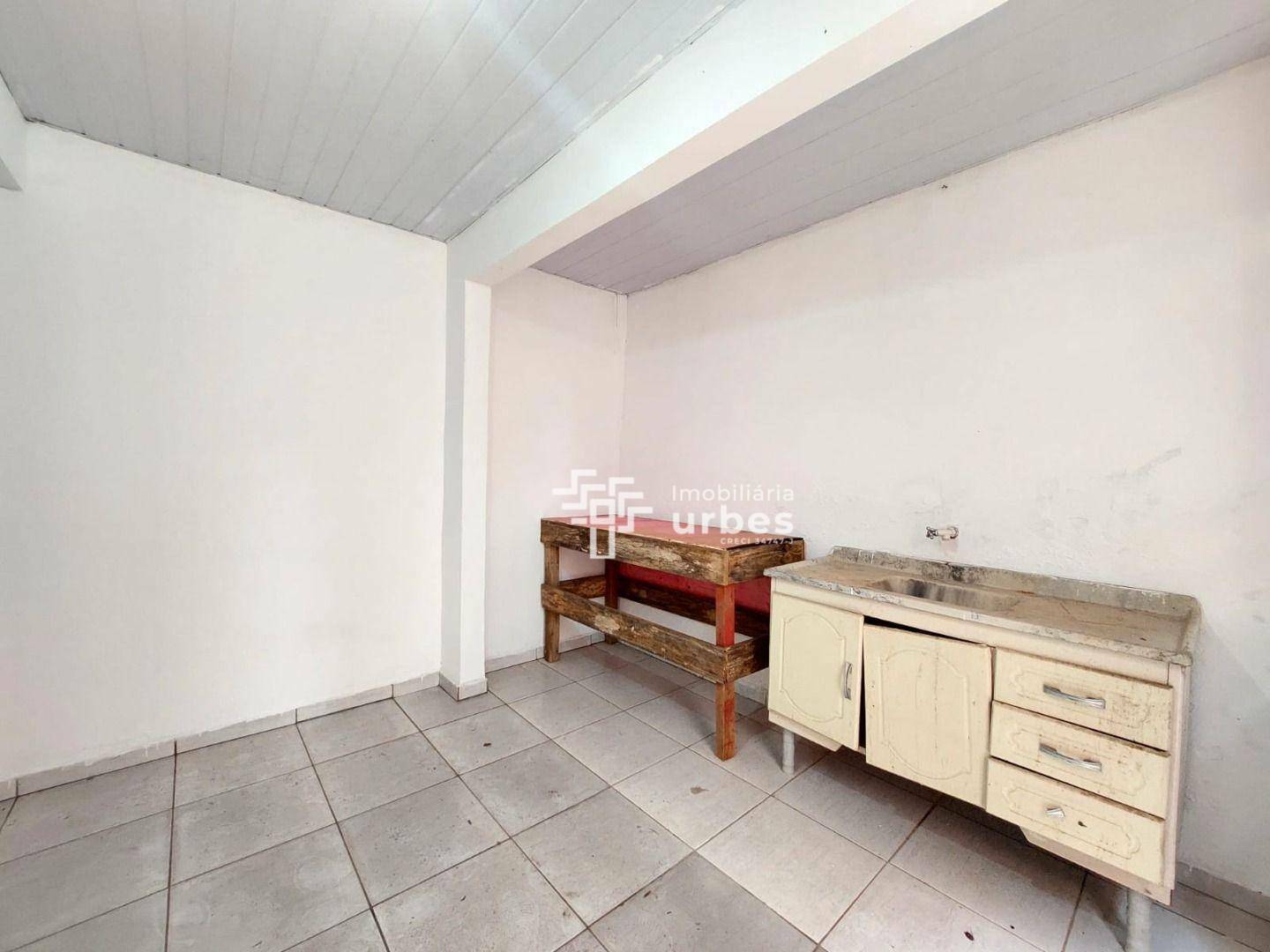 Casa para alugar com 2 quartos, 120m² - Foto 11