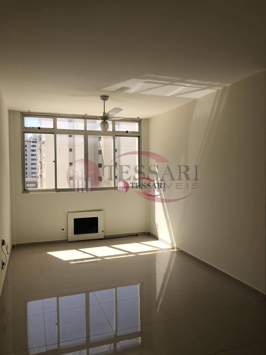 Apartamento à venda com 2 quartos, 90m² - Foto 1