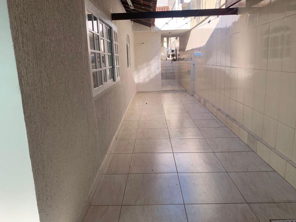 Casa à venda com 3 quartos, 200m² - Foto 12