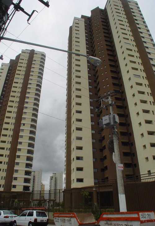 Apartamento à venda com 4 quartos, 200m² - Foto 1