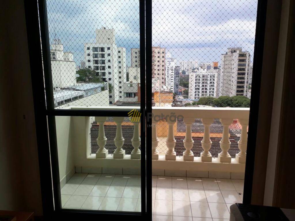 Apartamento à venda com 2 quartos, 70m² - Foto 16