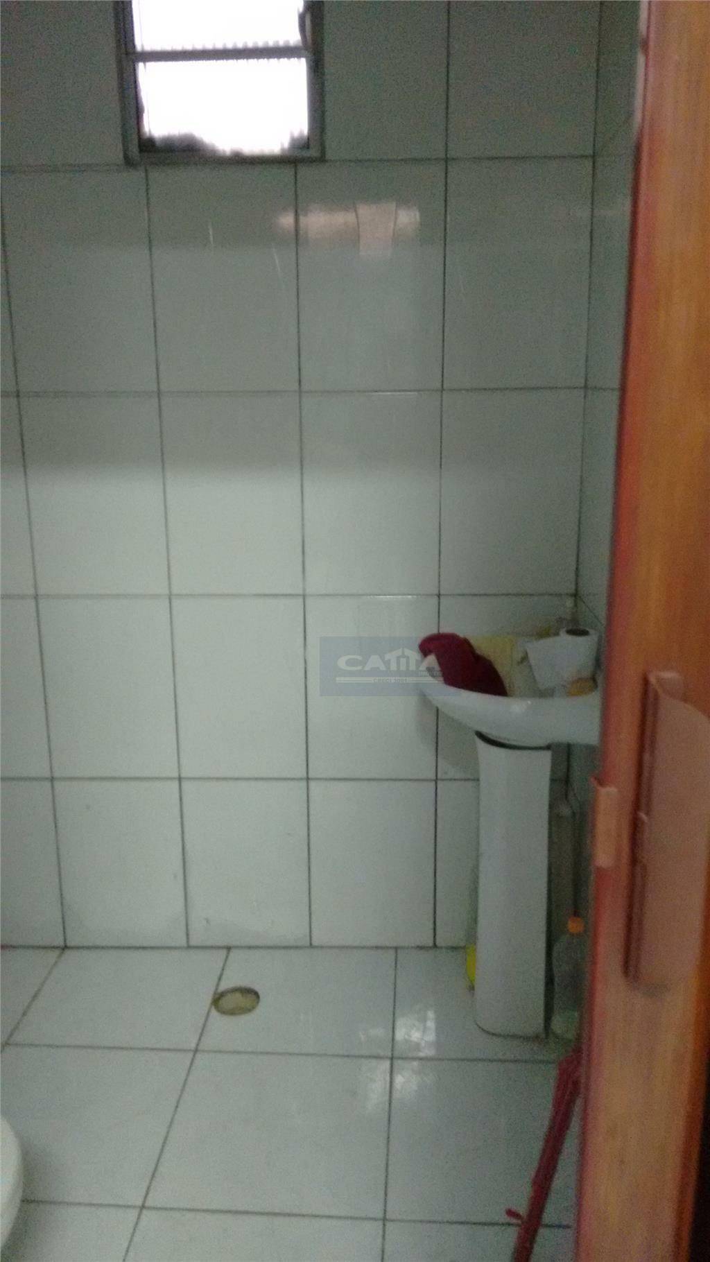 Sobrado à venda com 6 quartos, 250m² - Foto 58