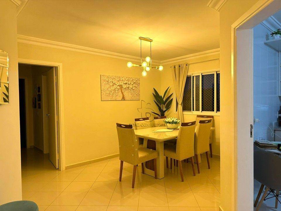 Apartamento à venda com 3 quartos, 140m² - Foto 3