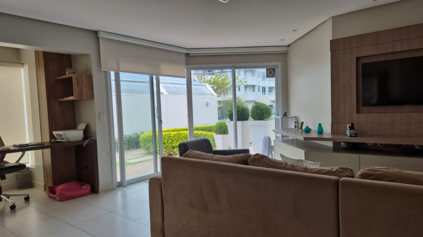 Casa à venda com 3 quartos, 223m² - Foto 19