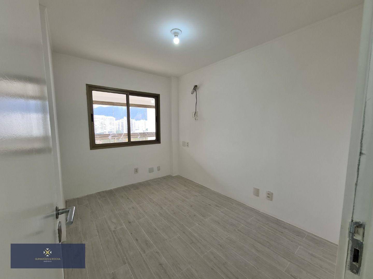 Apartamento à venda com 3 quartos, 121m² - Foto 18