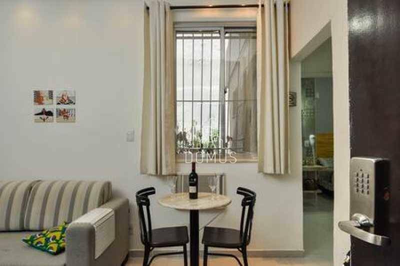 Apartamento à venda com 1 quarto, 33m² - Foto 3