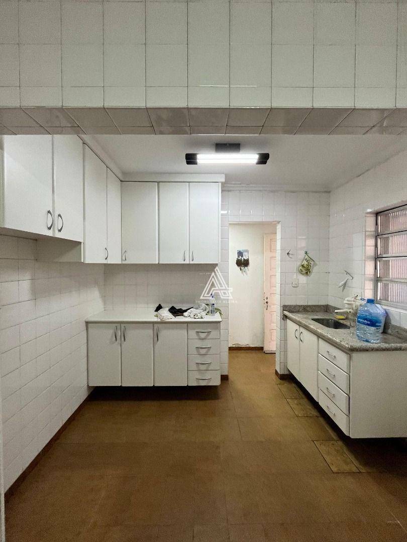 Sobrado à venda e aluguel com 3 quartos, 154m² - Foto 26