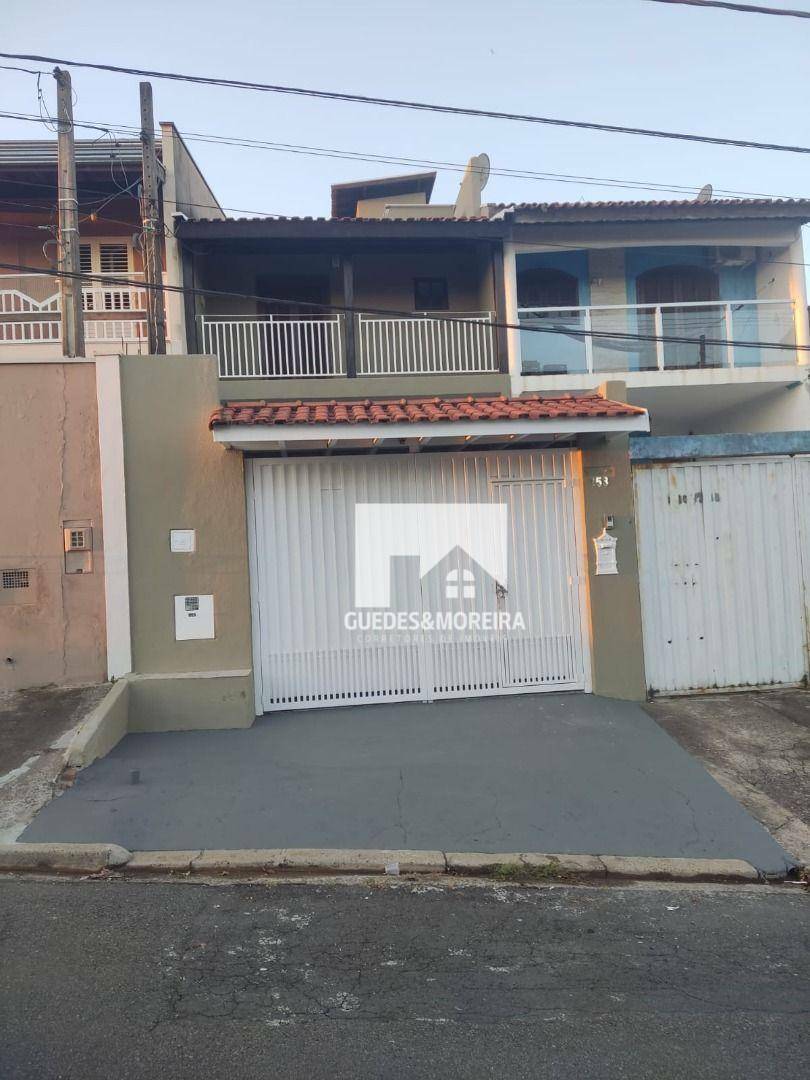 Casa à venda com 3 quartos, 165m² - Foto 1