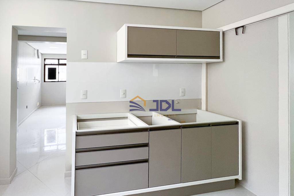 Apartamento à venda com 2 quartos, 113m² - Foto 11