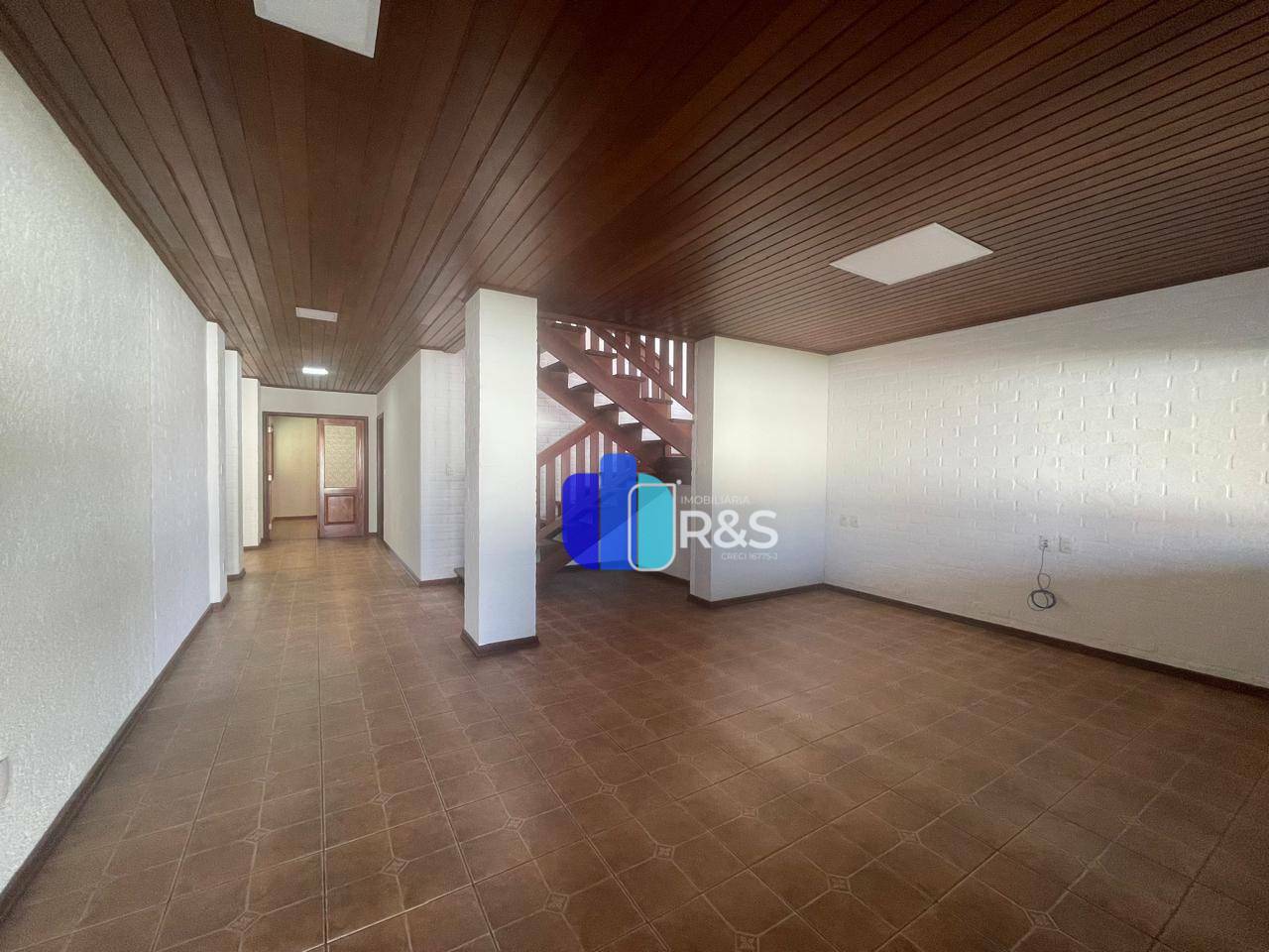 Casa de Condomínio à venda com 5 quartos, 305m² - Foto 18