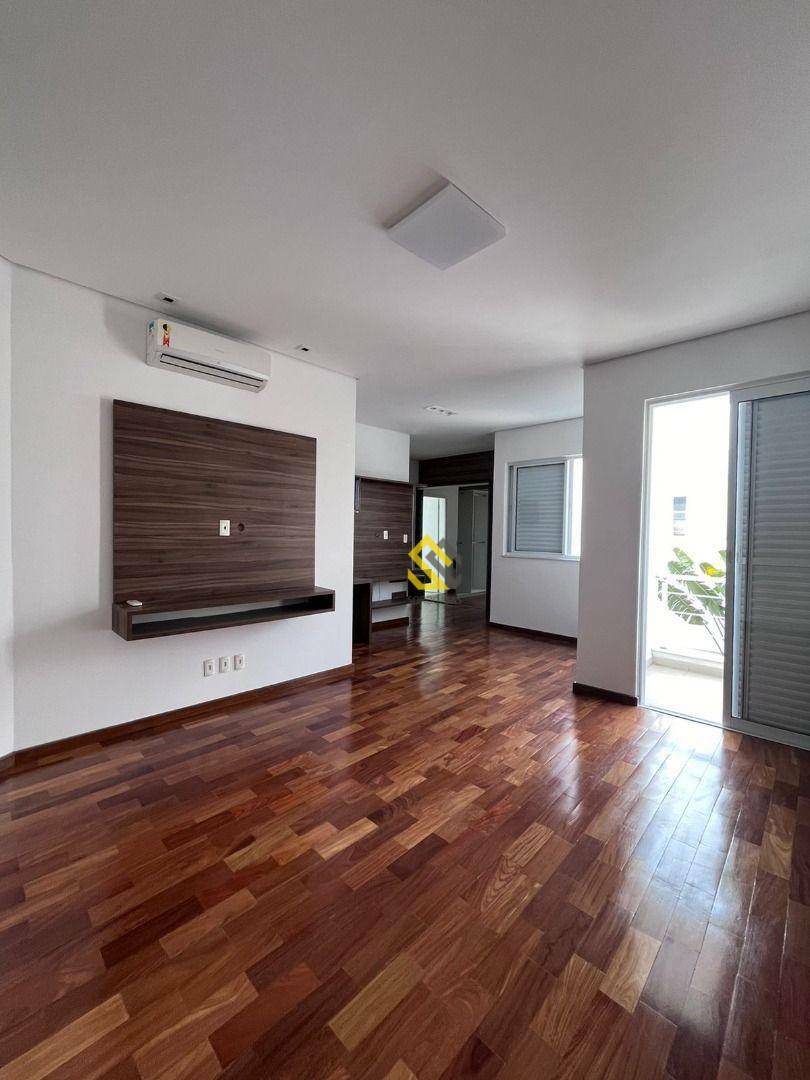 Casa de Condomínio para alugar com 4 quartos, 421m² - Foto 17