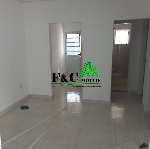 Casa à venda com 2 quartos, 170m² - Foto 11