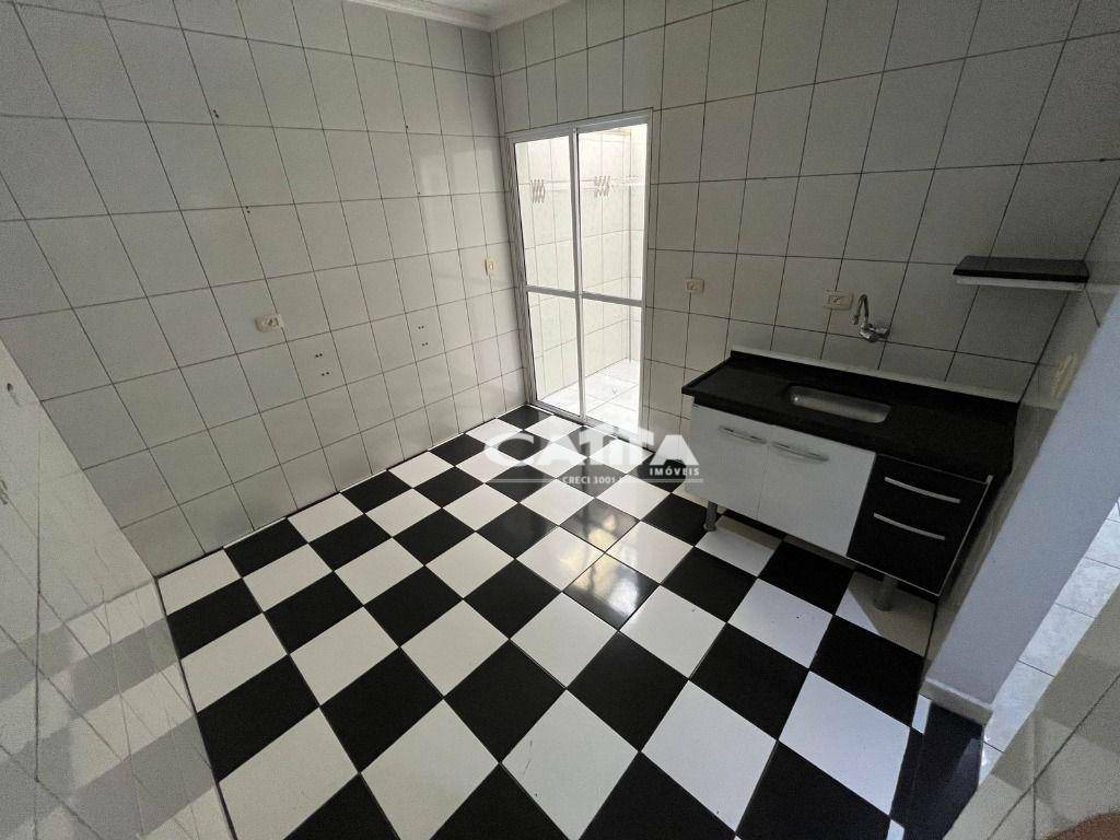 Sobrado para alugar com 2 quartos, 70m² - Foto 3