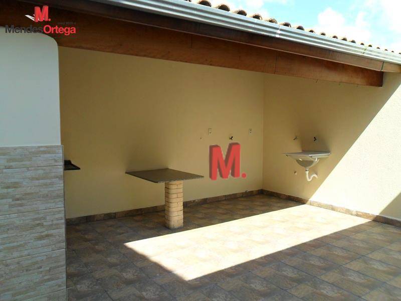 Casa à venda com 3 quartos, 197m² - Foto 17