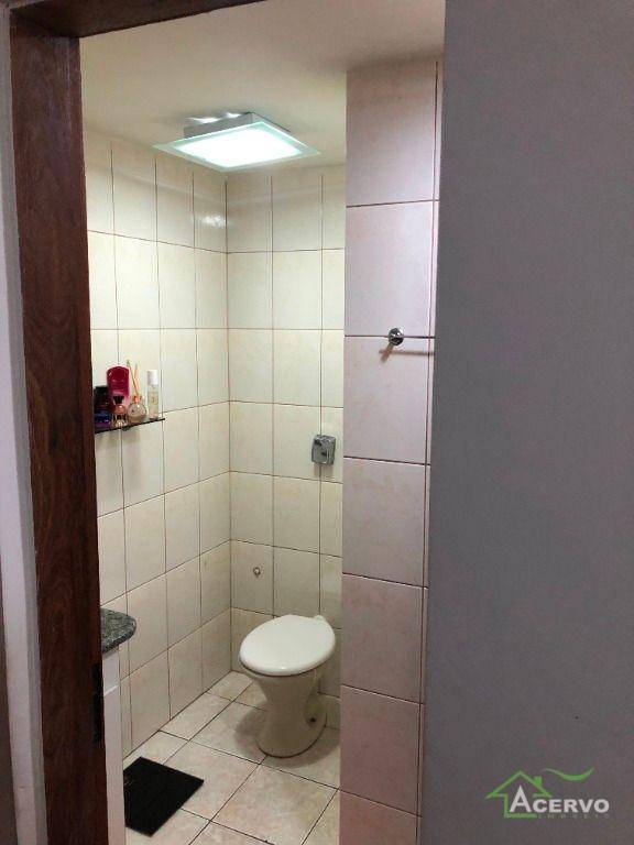 Apartamento à venda com 3 quartos, 115m² - Foto 19