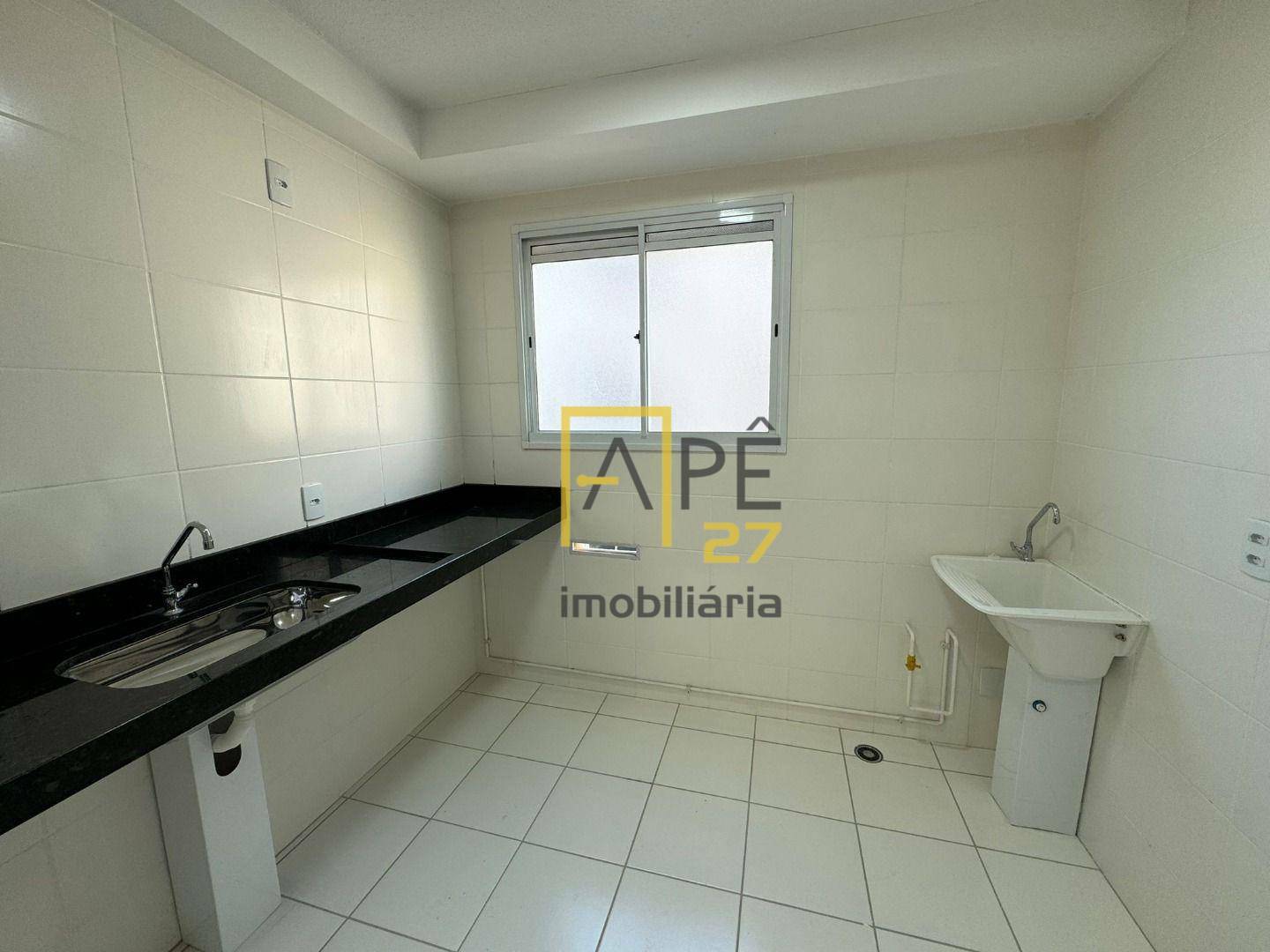 Apartamento à venda com 2 quartos, 42m² - Foto 3