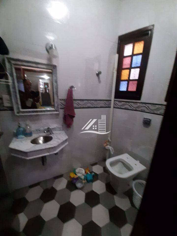 Sobrado à venda com 3 quartos, 212m² - Foto 33