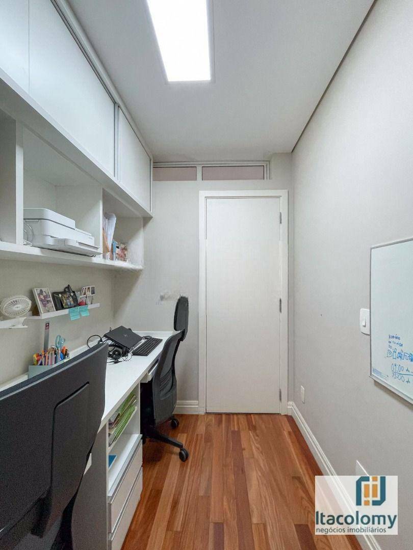 Apartamento à venda com 3 quartos, 133m² - Foto 13