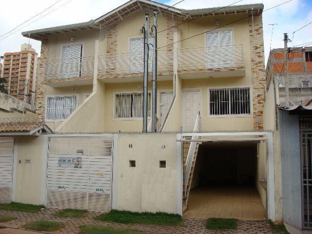 Sobrado à venda com 3 quartos, 172m² - Foto 1