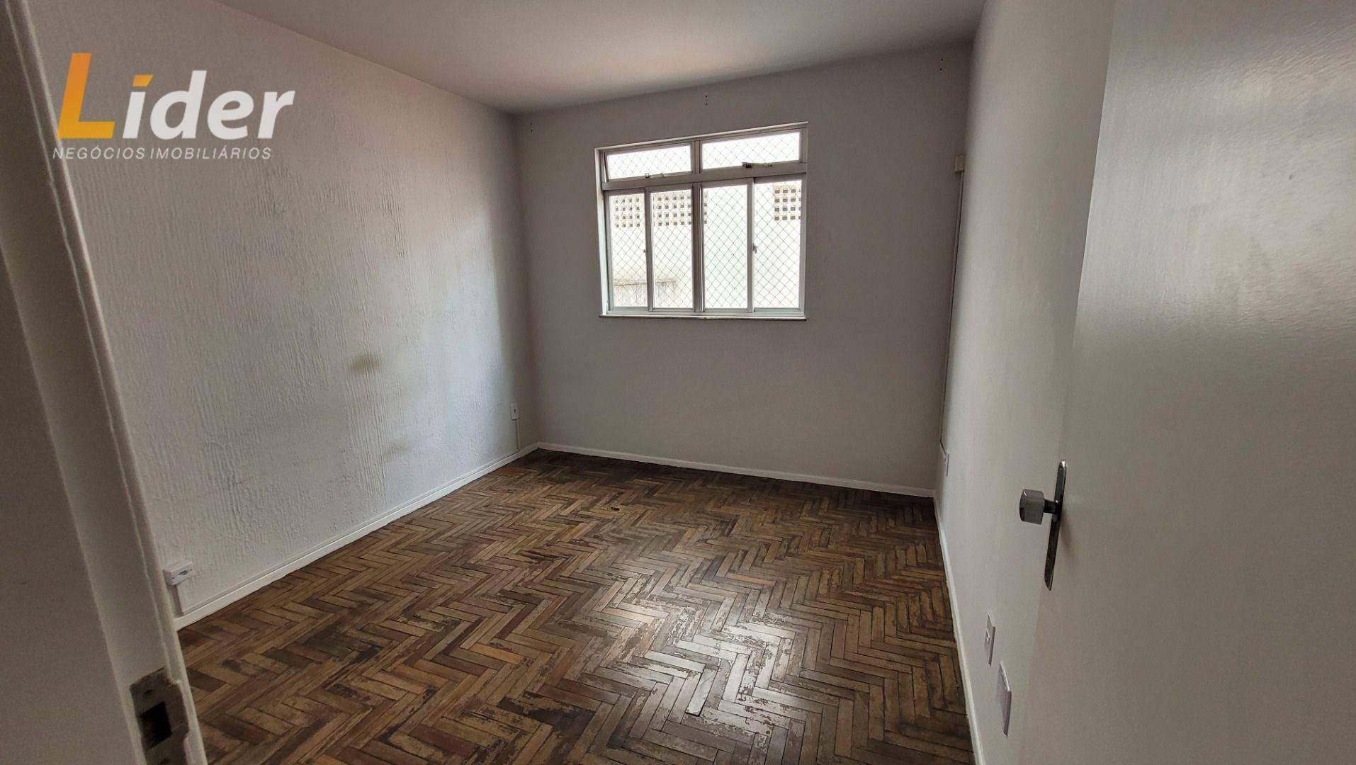 Apartamento para alugar com 2 quartos, 70m² - Foto 9