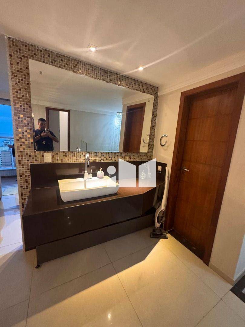 Cobertura à venda com 4 quartos, 220m² - Foto 16
