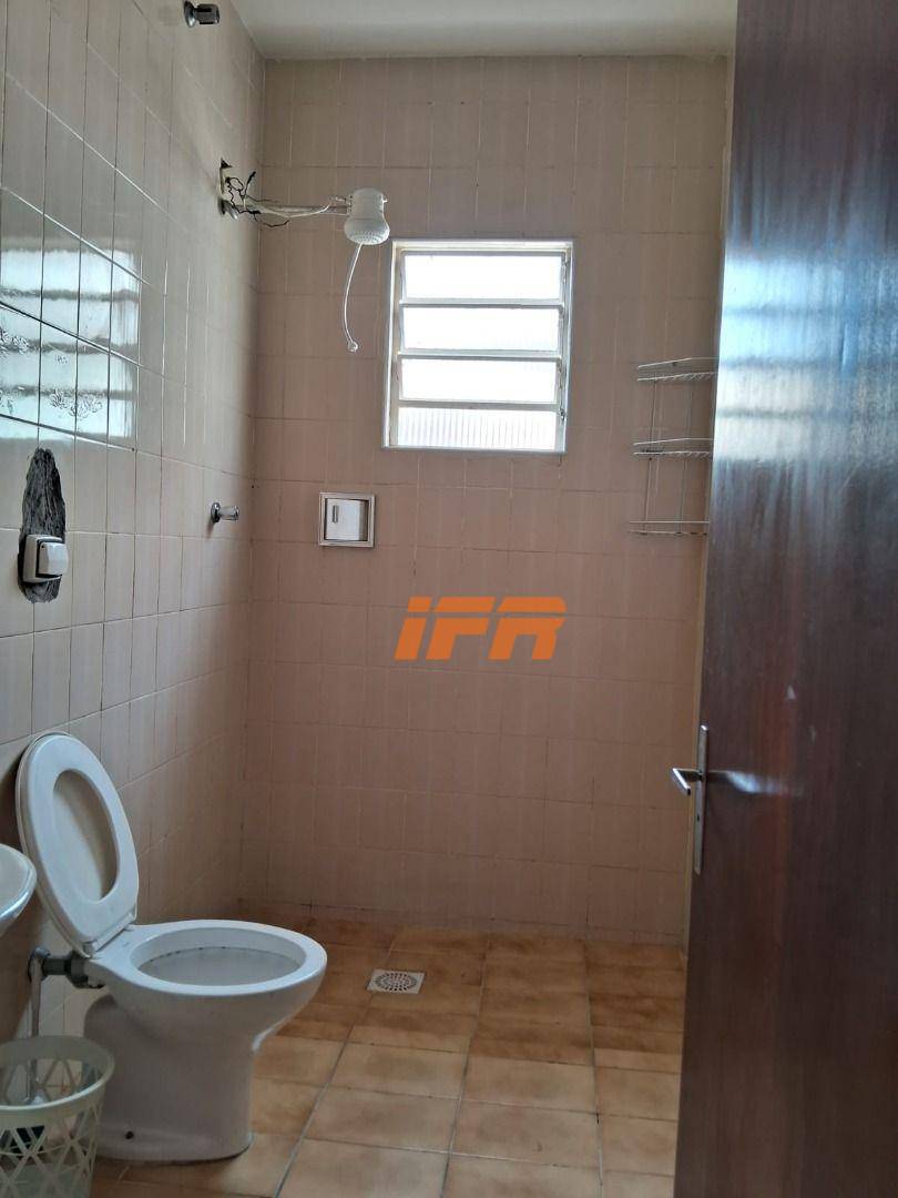 Casa à venda com 2 quartos, 150m² - Foto 4