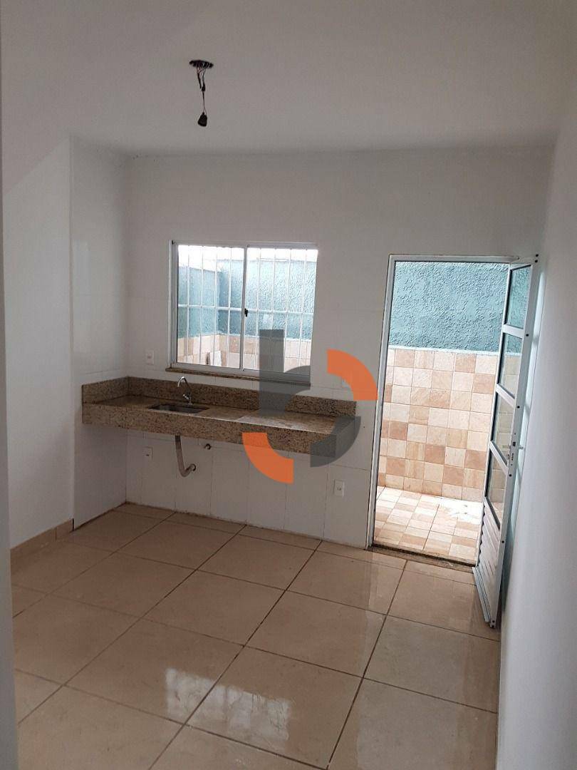 Casa à venda com 2 quartos, 122m² - Foto 14