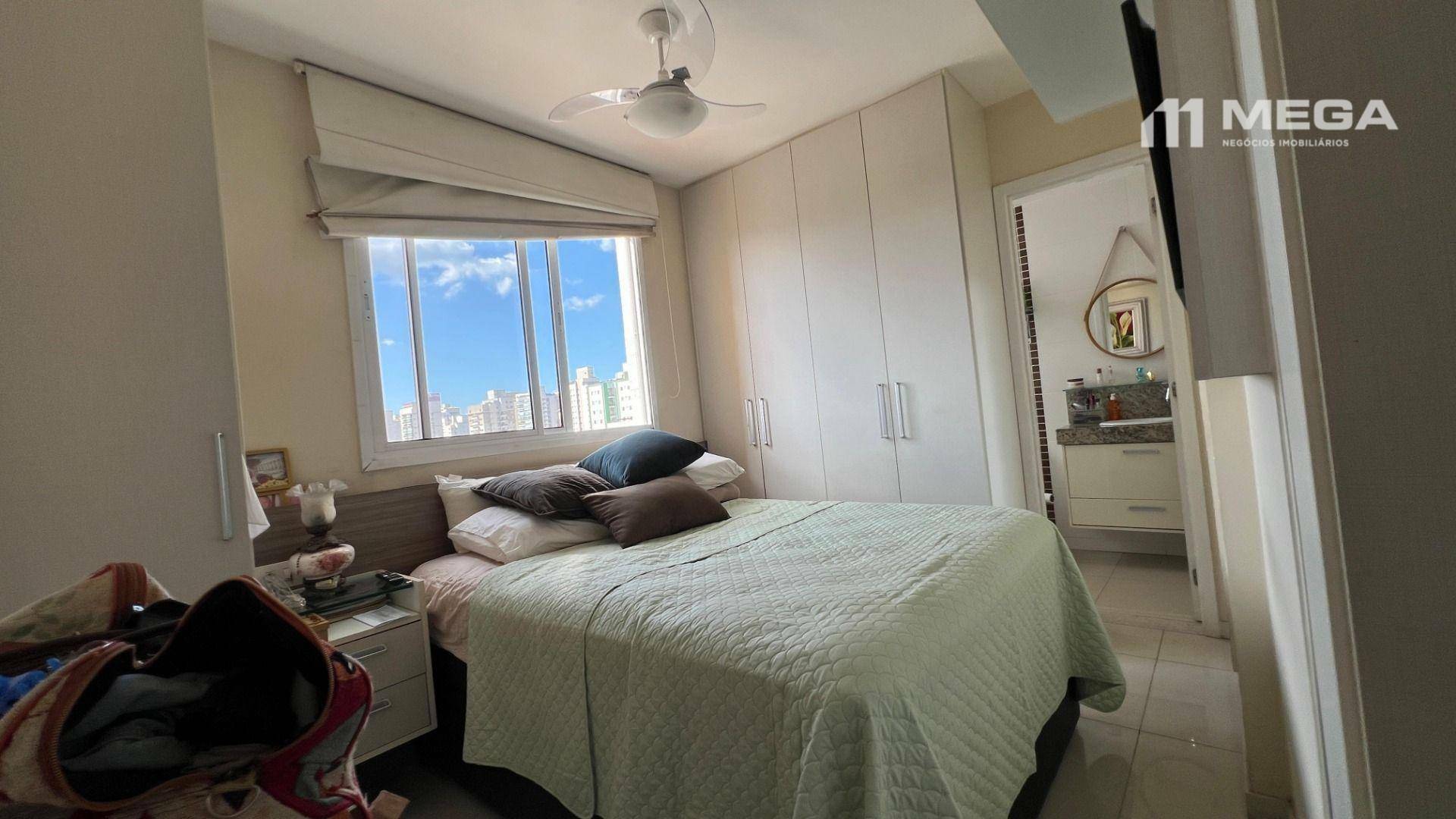 Apartamento à venda com 2 quartos, 70m² - Foto 11