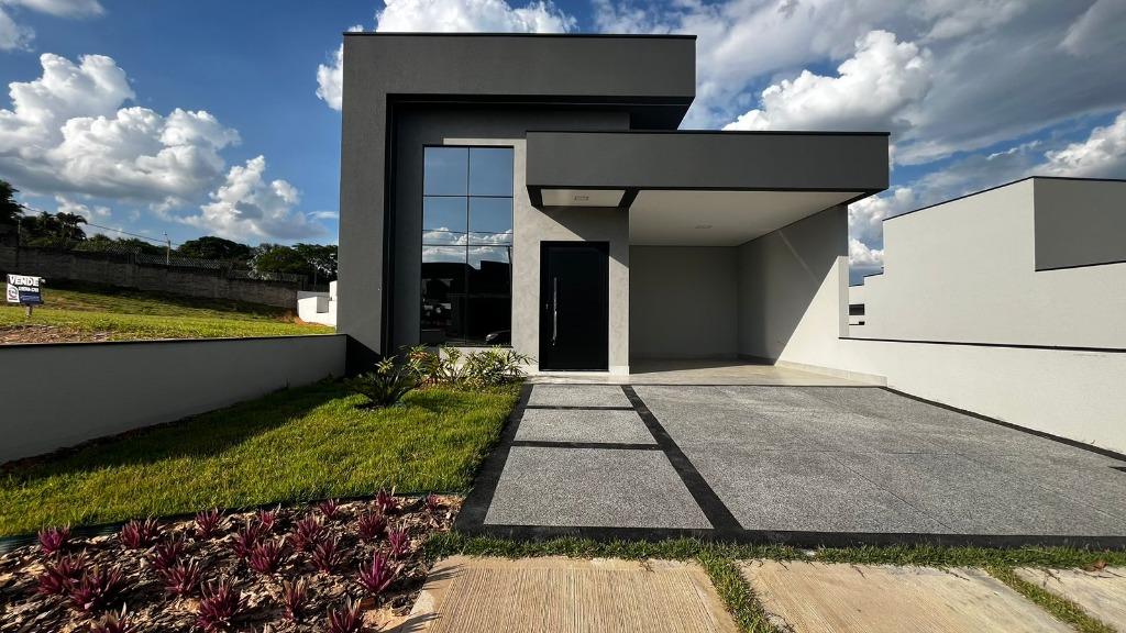 Casa à venda com 3 quartos, 200m² - Foto 1