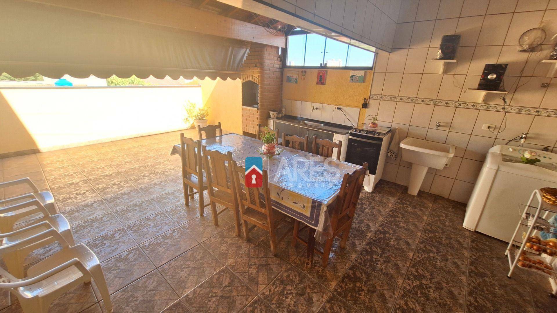 Casa para alugar com 3 quartos, 189m² - Foto 19