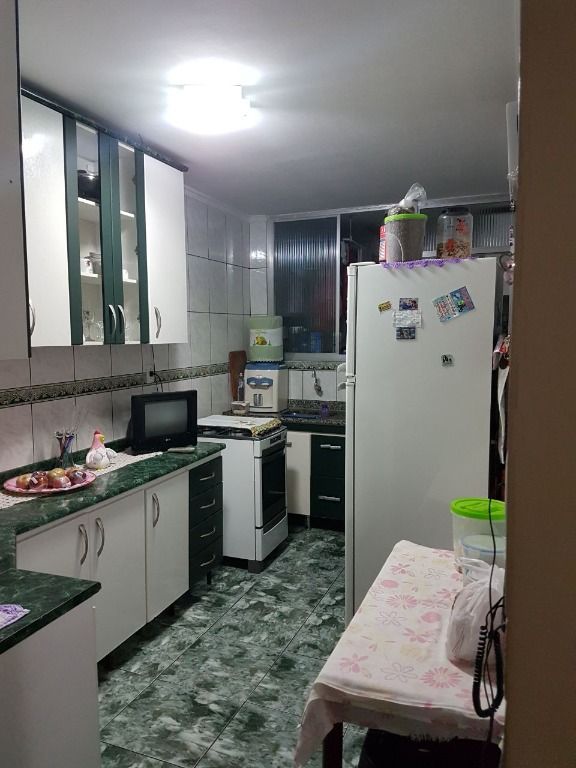 Apartamento à venda com 2 quartos, 64m² - Foto 11