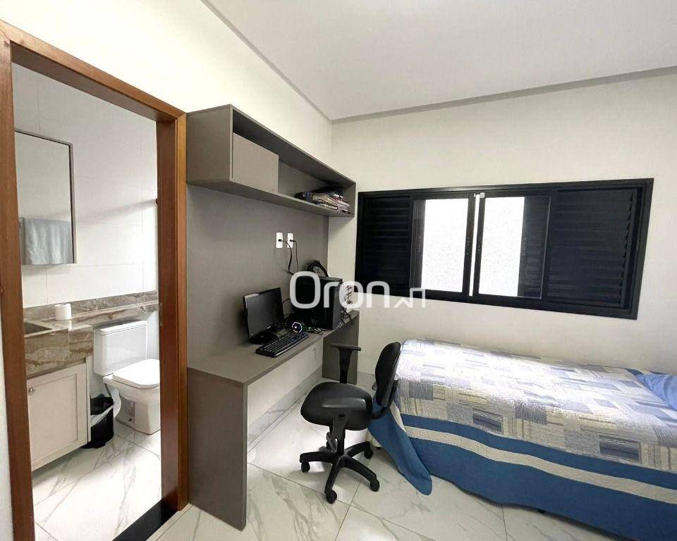 Casa à venda com 3 quartos, 180m² - Foto 4