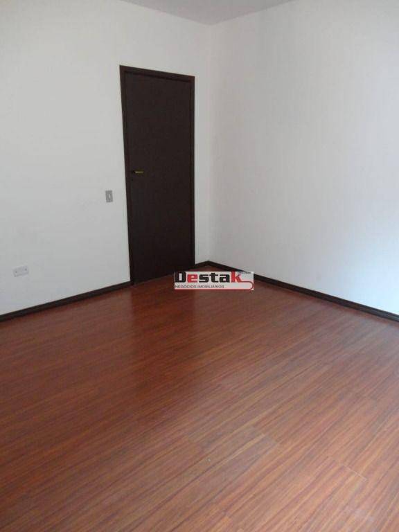 Sobrado à venda com 3 quartos, 191m² - Foto 4