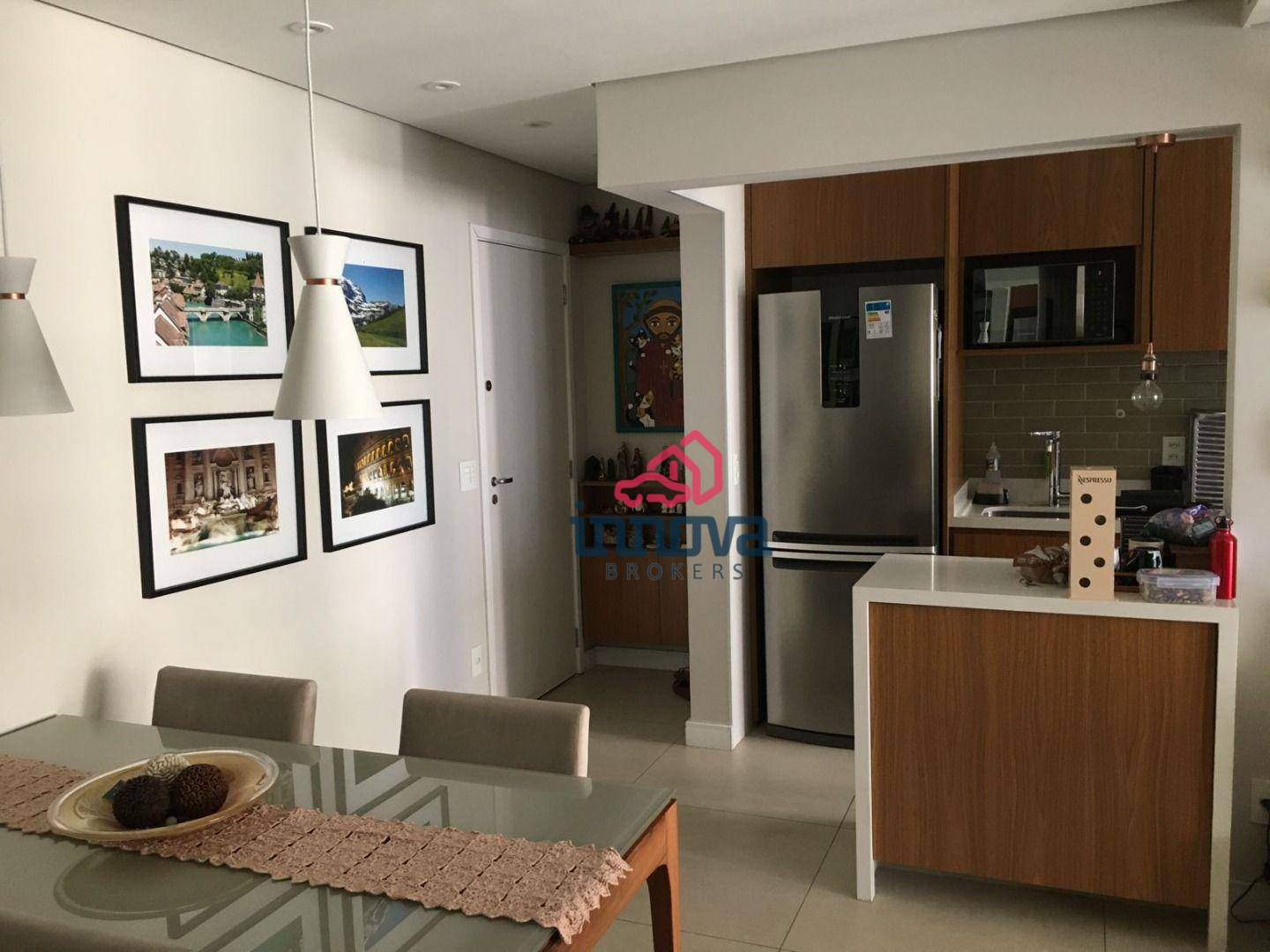 Apartamento à venda com 2 quartos, 68m² - Foto 4