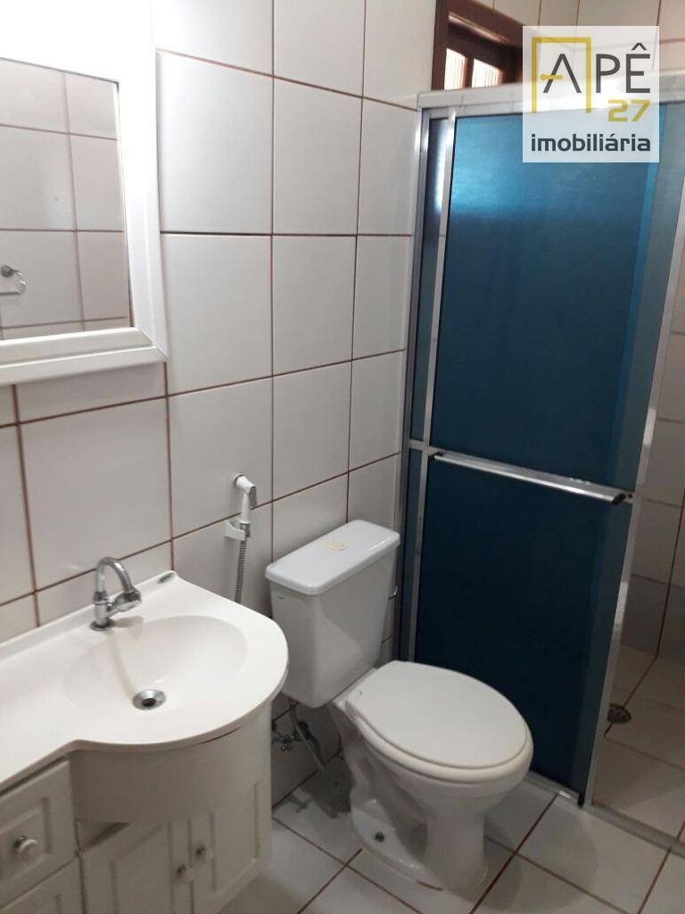 Casa à venda com 2 quartos, 170m² - Foto 11