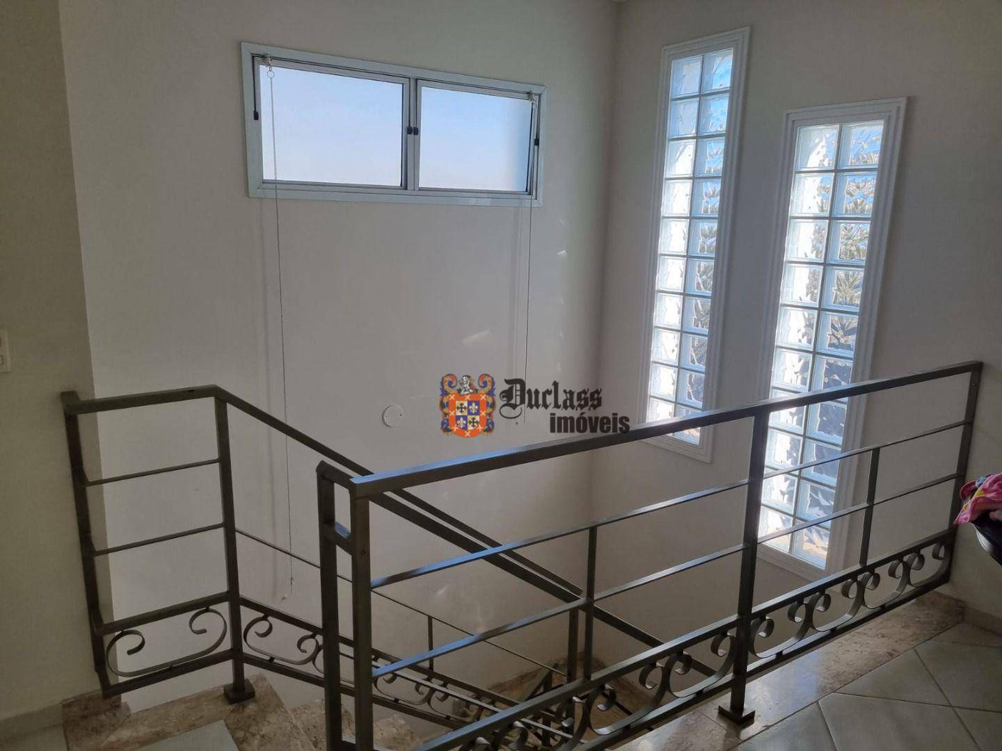 Sobrado à venda com 3 quartos, 252m² - Foto 21