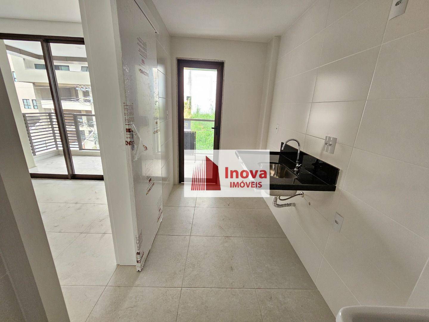 Apartamento à venda com 2 quartos, 80m² - Foto 17